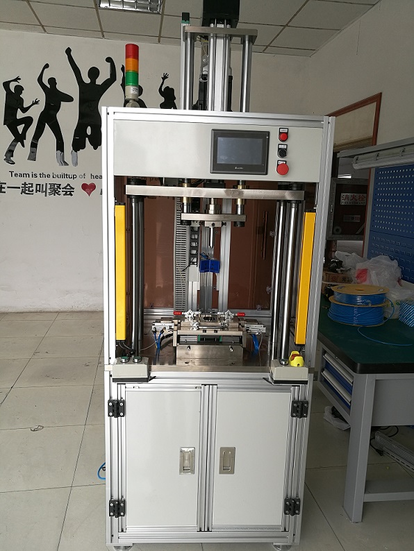 定轉(zhuǎn)子合裝機